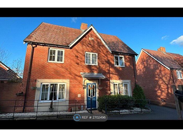 4 Bedroom Detached House To Rent In Beaker Way, Salisbury, SP2