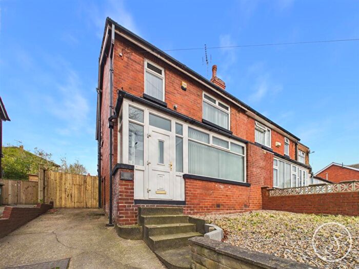 3 Bedroom Semi Detached House For Sale In Stainbeck Road, Leeds, LS7
