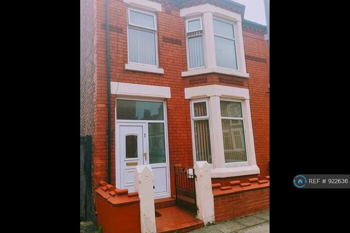 3 Bedroom End Of Terrace House To Rent In Lusitania Rd, Liverpool, L4