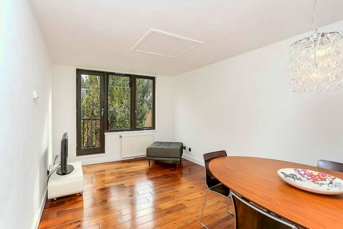 1 Bedroom Flat To Rent In Tavistock Crescent, London, W11