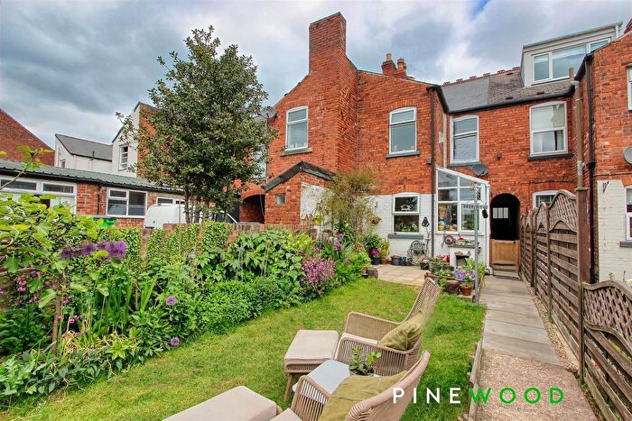 2 Bedroom Terraced House For Sale In Chatsworth Road, Brampton, Chesterfield, Derbyshire, S40