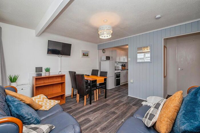 2 Bedroom Park Home For Sale In California Road, California, Great Yarmouth, NR29