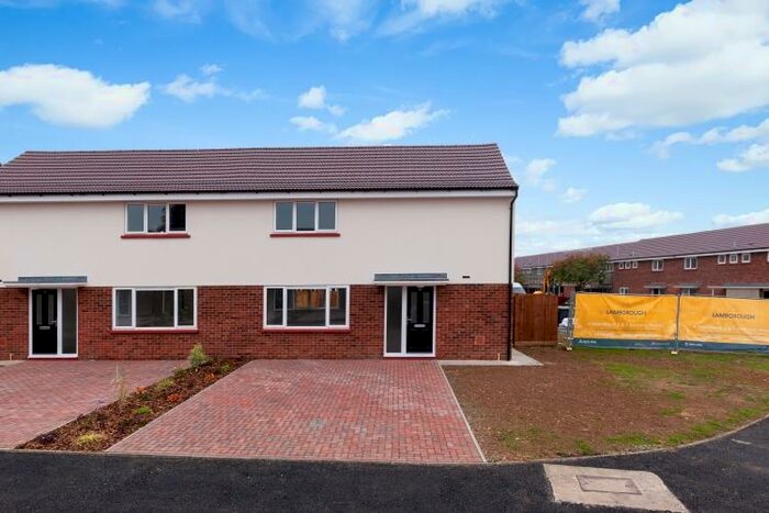 3 Bedroom Semi-Detached House To Rent In Spey Road, Abingdon, OX13