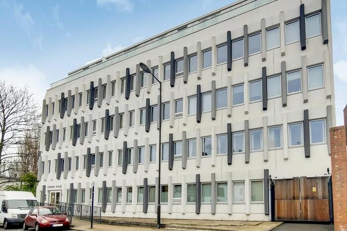 3 Bedroom Flat To Rent In Flat Osborn House, London, SE3