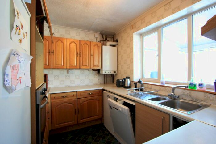 3 Bedroom Terraced House To Rent In Bayham Road, Morden, SM4