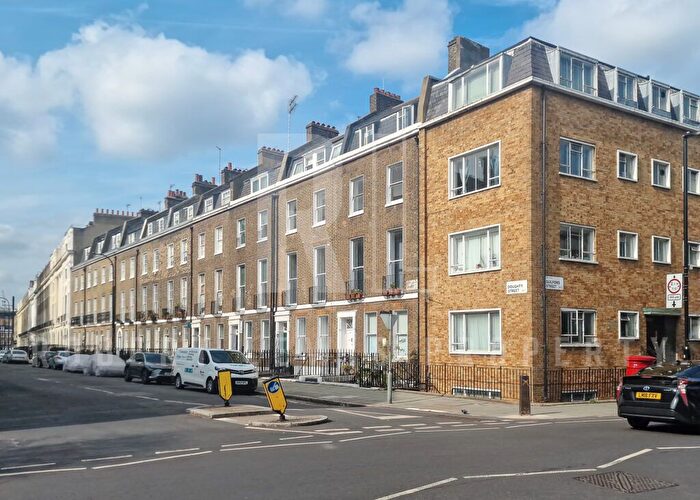 1 Bedroom Flat To Rent In Flat, Doughty Street, London, WC1N