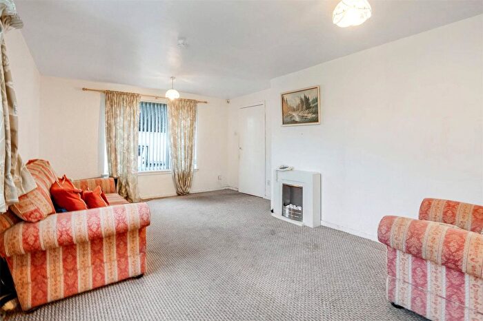 2 Bedroom End Of Terrace House For Sale In Quebec Drive, East Kilbride, South Lanarkshire, G75