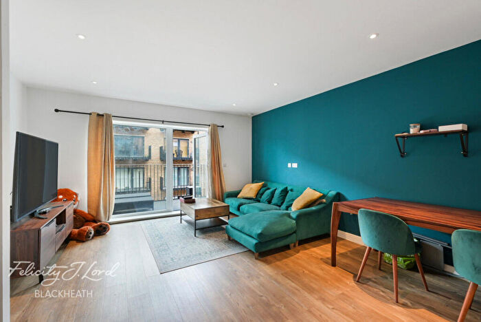 2 Bedroom Apartment For Sale In Brumwell Avenue, Woolwich, SE18