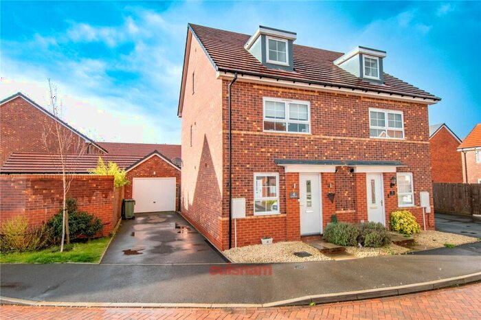 4 Bedroom Semi-Detached House For Sale In Hastings Drive, Stoke Prior, Bromsgrove, B60