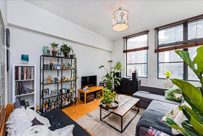 1 Bedroom Apartment For Sale In Exchange Building, Shoreditch, E1