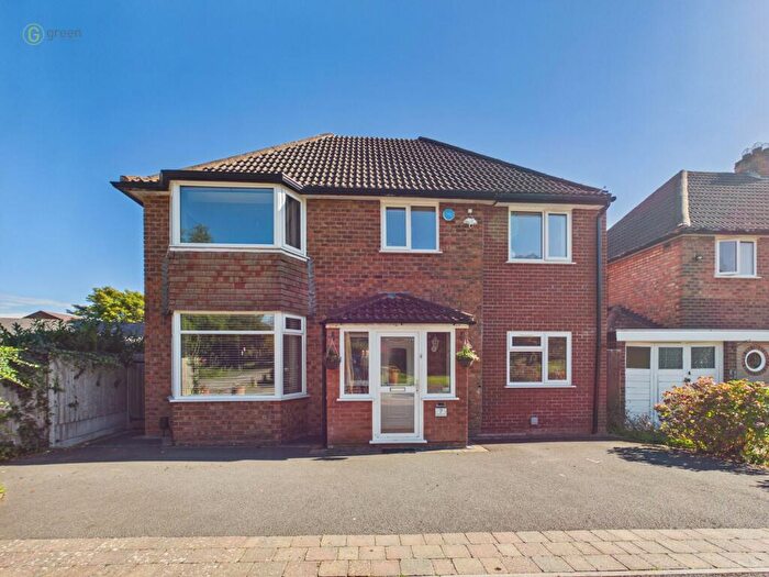 4 Bedroom Detached House For Sale In Chestnut Drive, Castle Bromwich, Solihull, B36