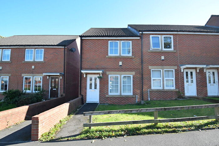 3 Bedroom End Of Terrace House To Rent In The Ridings, Catchgate, Stanley, DH9