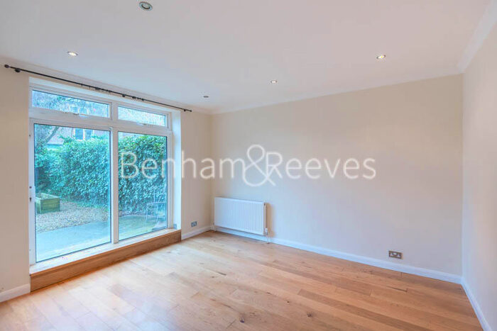 2 Bedroom Apartment To Rent In Gayton Road, Hampstead, NW3
