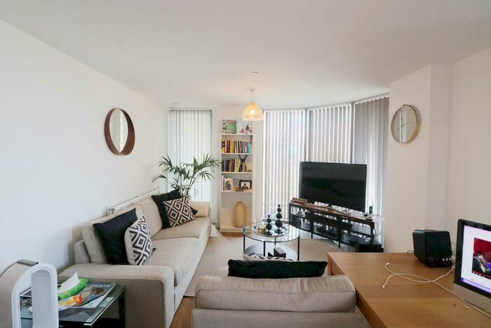 2 Bedroom Flat To Rent In Sienna Alto, Cornmill Lane, Lewishham, London, SE13