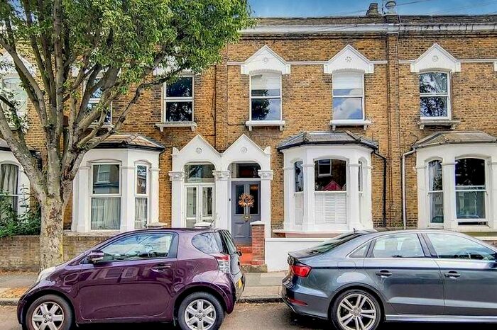 3 Bedroom Terraced House To Rent In Wedmore Gardens, London, N19