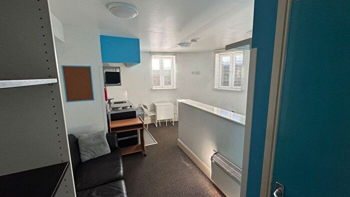 Studio To Rent In Peterson Road, Wakefield, WF1