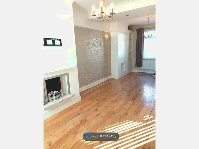 2 Bedroom Terraced House To Rent In Widnes, Widnes, WA8