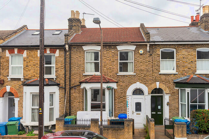 5 Bedroom Terraced House To Rent In Stanbury Road, Peckham, SE15