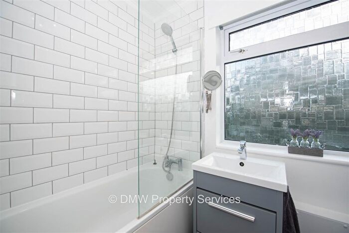 3 Bedroom Flat To Rent In Malcolm Close, Mapperley Park, Nottingham, NG3