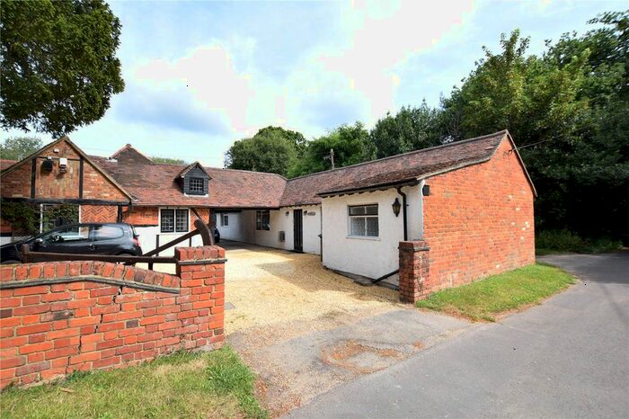 1 Bedroom Semi-Detached Bungalow To Rent In Darby Green Lane, Blackwater, Camberley GU17