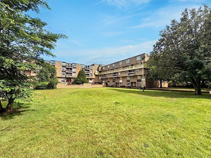 1 Bedroom Flat For Sale In Waterloo Walk, Washington, NE37