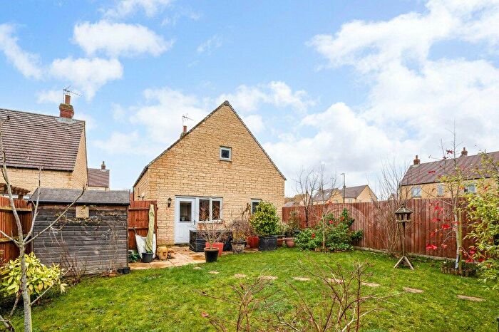 2 Bedroom Detached House For Sale In Foxglove Close, Moreton-in-Marsh, Gloucestershire, GL56