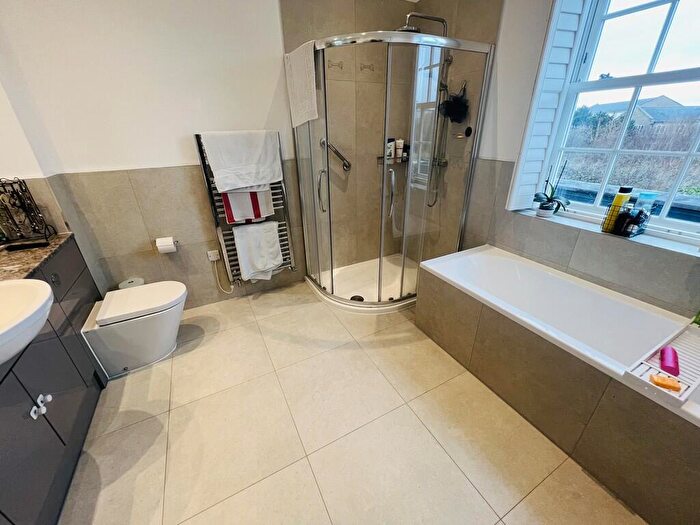 5 Bedroom Town House To Rent In Officers Gardens, Royal Clarence Marina, PO12