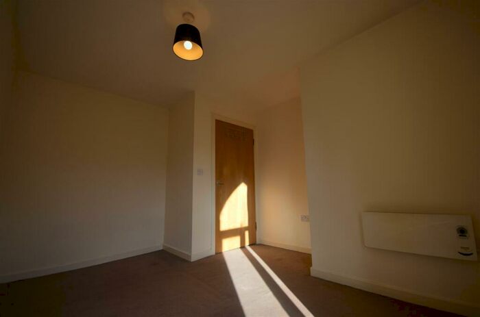 1 Bedroom Apartment To Rent In Apartment The Chambers, Crown St, Halifax, HX1