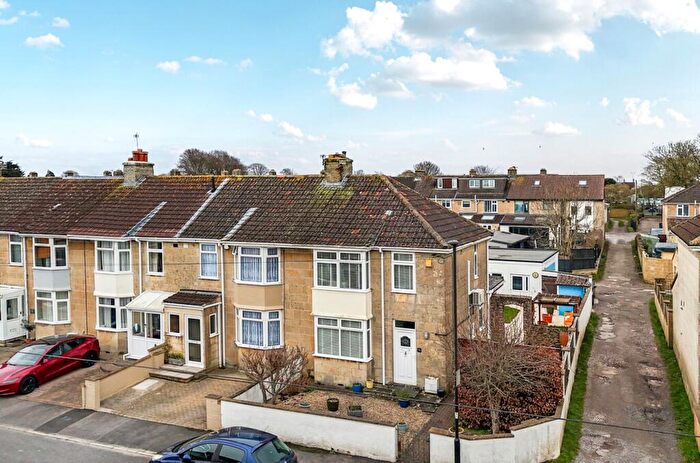 3 Bedroom End Of Terrace House For Sale In Bloomfield Drive, Bath, BA2
