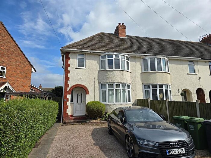 3 Bedroom End Of Terrace House To Rent In Highfield Road, Kidderminster, DY10