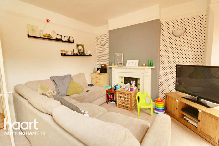 2 Bedroom Terraced House For Sale In White Road, Nottingham, NG5