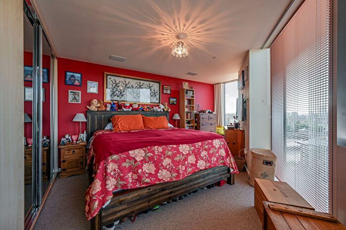 3 Bedroom Flat For Sale In Harmony Place, Greenwich, London, SE8