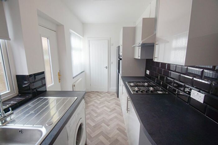 3 Bedroom End Of Terrace House To Rent In Welland Road, Coventry, CV1