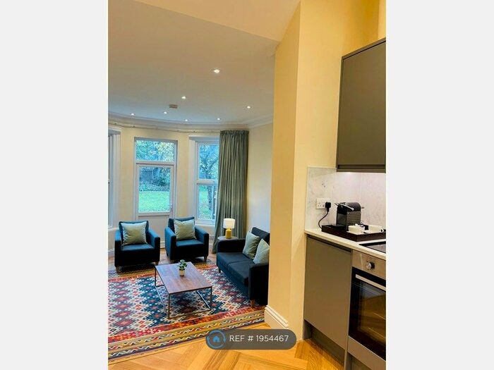 1 Bedroom Flat To Rent In Woodside Park Road, London, N12
