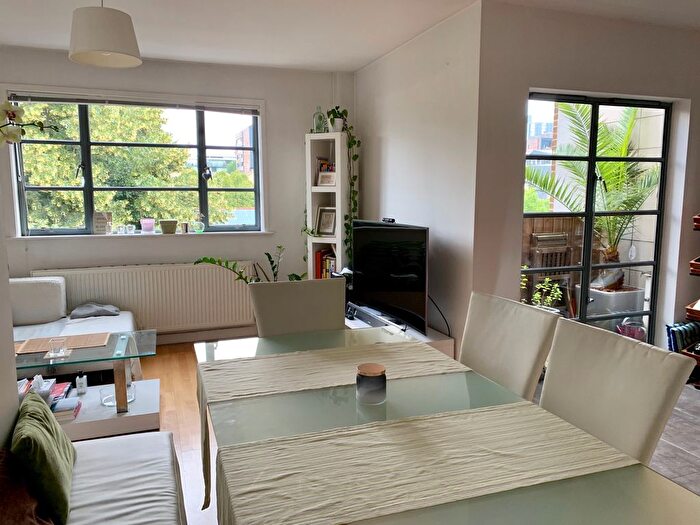 1 Bedroom Flat To Rent In City Garden Row, Islington, N1