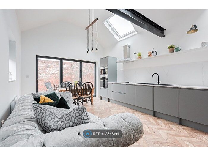 2 Bedroom Flat To Rent In Wynyard Road, Sheffield, S6