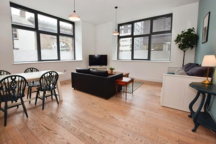 1 Bedroom Flat To Rent In Piccadilly Lofts, Dale Street, Northern Quarter, Manchester, M1