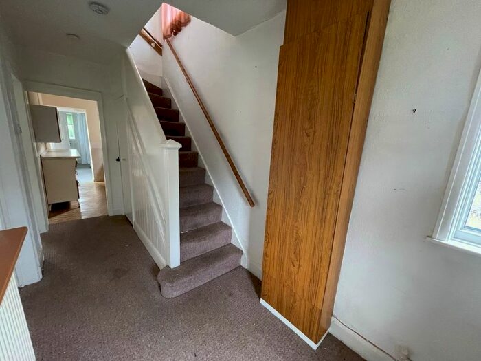 3 Bedroom SemiDetached House For Sale In Redthorn Grove, Stechford