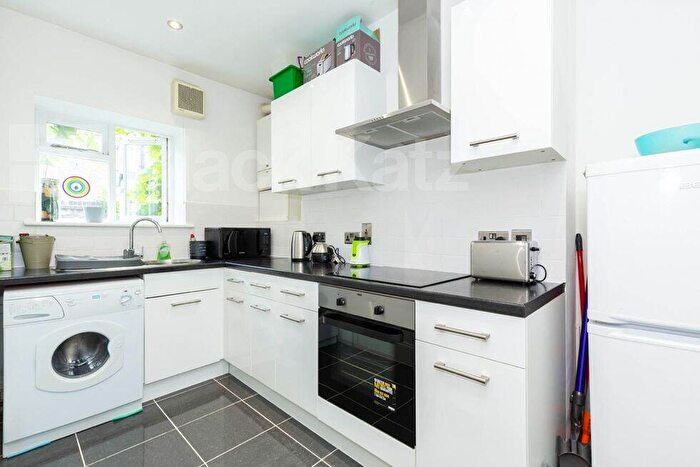 Studio To Rent In Paget Street, Angel, EC1V