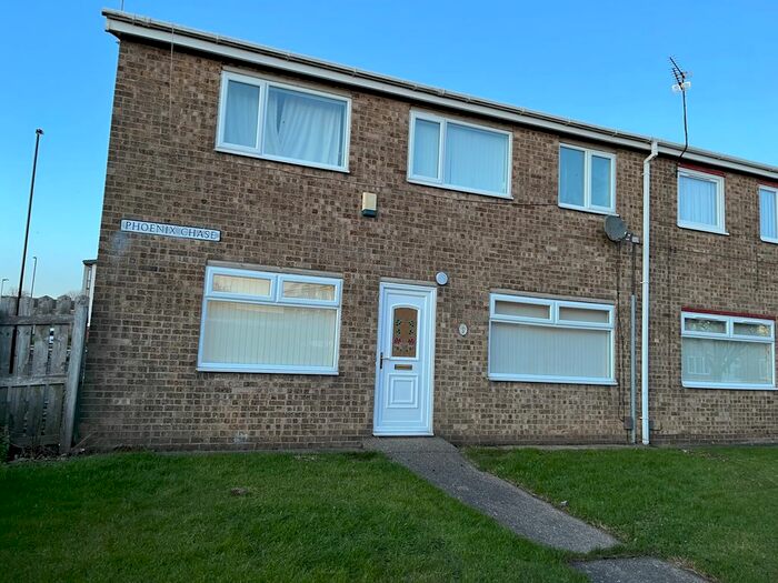 3 Bedroom End Of Terrace House To Rent In Phoenix Chase, North Shields, Tyne And Wear NE29