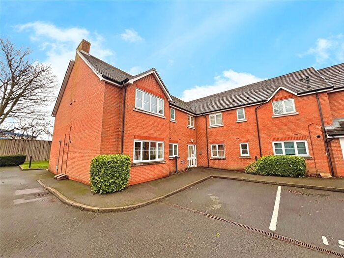 2 Bedroom Flat To Rent In Prestwood Road, Wolverhampton, West Midlands, WV11