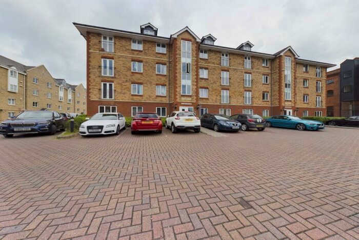 2 Bedroom Flat To Rent In Henry Bird Way, Northampton, NN4