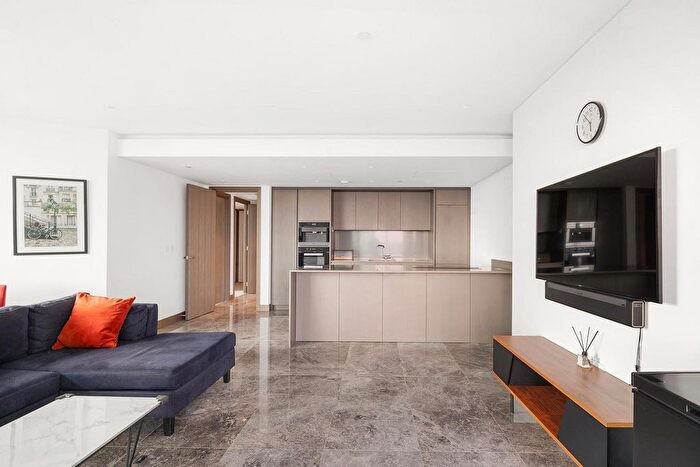 2 Bedroom Flat To Rent In Blackfriars Road, London, SE1