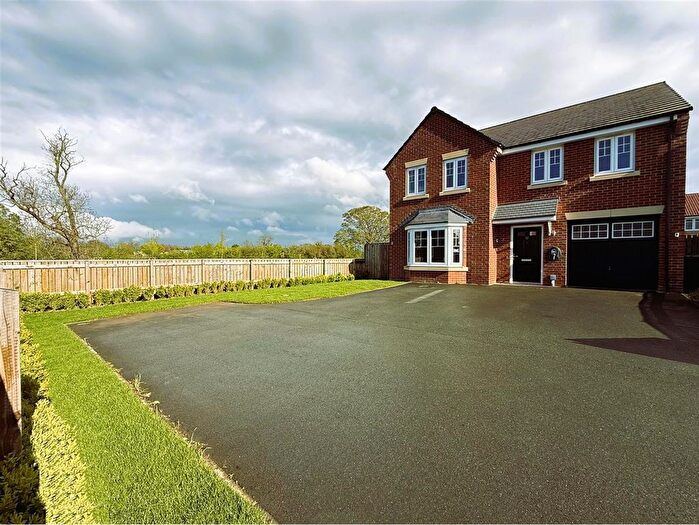 4 Bedroom Detached House For Sale In Stable Mews, Boroughbridge, York, YO51