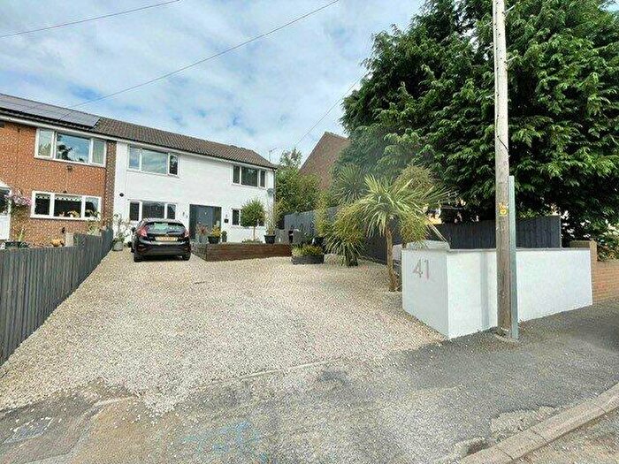 3 Bedroom House To Rent In Cliffe Lane South, Baildon, Shipley, West Yorkshire, Uk, BD17