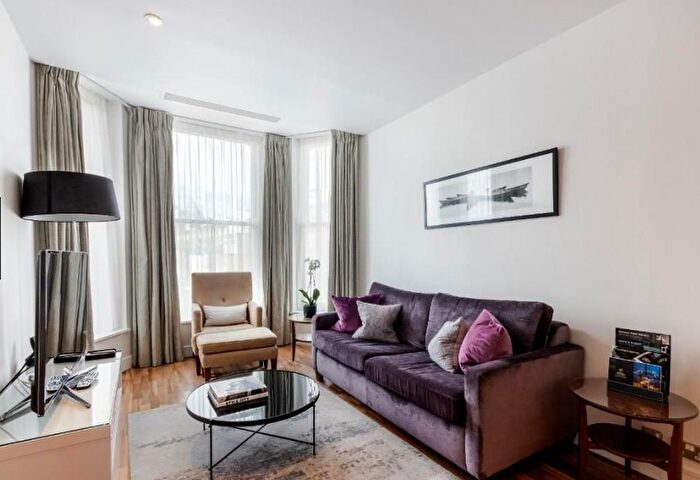2 Bedroom Flat To Rent In Crawford Street, Marylebone, London, W1U