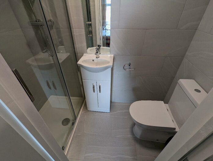 1 Bedroom Terraced House To Rent In Palmer Park Avenue, Reading, Berkshire, RG6