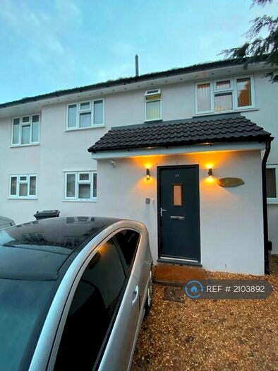 5 Bedroom Semi-Detached House To Rent In Dudley Road, Cambridge, CB5