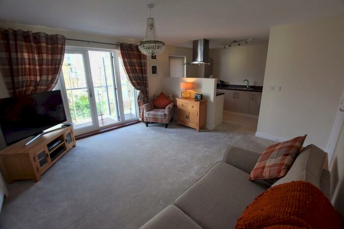 2 Bedroom Flat To Rent In Chapel Street, Plymouth * Zero Deposit Guarantee Available*, PL1