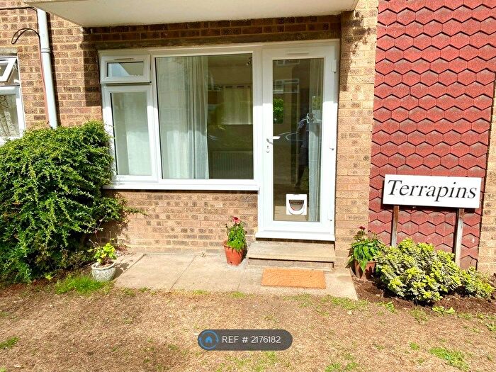 1 Bedroom Flat To Rent In Lovelace Road, Surbiton, KT6